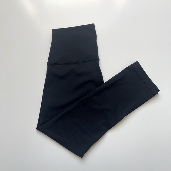 lululemon athletica Pants - Lululemon Wunder Under Crop